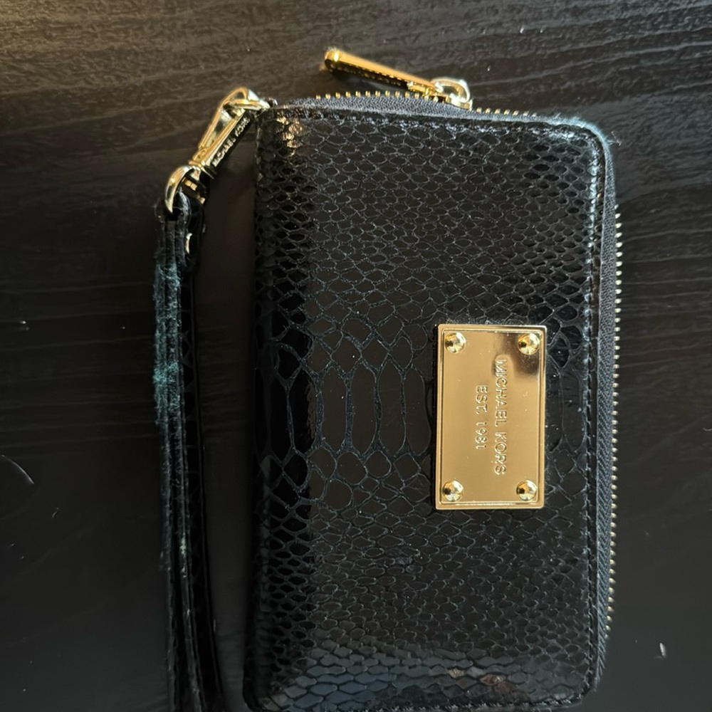 Michael Kors wristlet